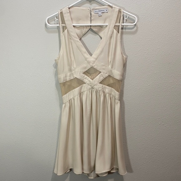 Revolve finders keepers broken heart‎ dress in beige - Picture 1 of 10